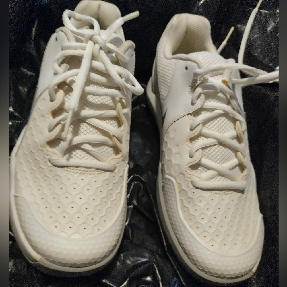 Women's Nike shoes